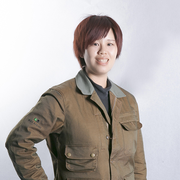 工務部 主任補 新美冴香